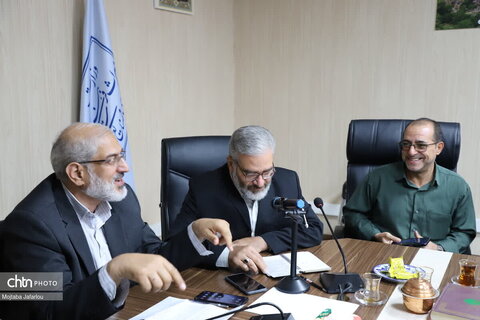 تجلیل از تلاشگران عرصه گردشگری و سرمایه‌گذاری استان زنجان