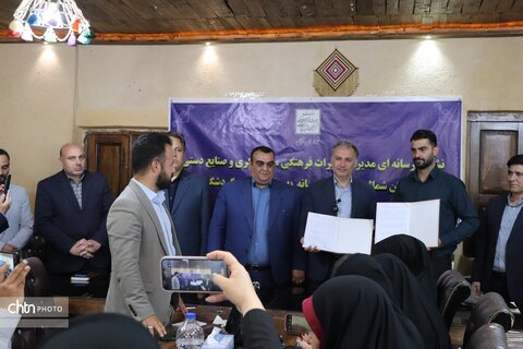 نشست خبری مدیرکل میراث‌فرهنگی در اسفراین