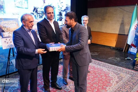 گرامیداشت روز جهانی و هفته گردشگری در استان همدان برگزار