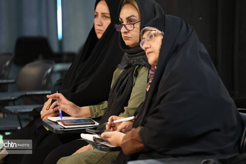 نشست خبری به مناسبت گرامیداشت هفته گردشگری در استان