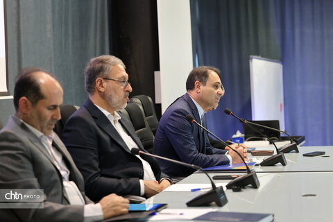 نشست خبری به مناسبت گرامیداشت هفته گردشگری در استان