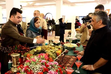 غذاهای بومی کردستان بخشی از هویت فرهنگی و جاذبه گردشگری هستند/ یکاوه و حلوای گل‌ زرد، قابلیت تبدیل شدن به برند گردشگری خوراک را دارند