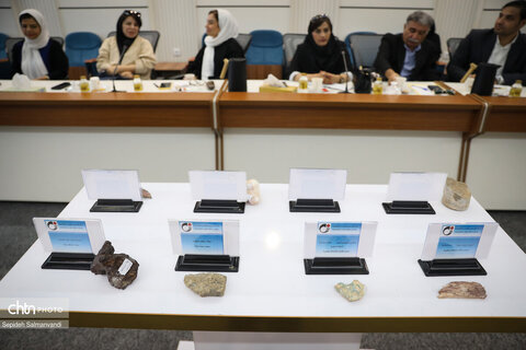 نمایشگاه و نشست معرفی ظرفیت‌های زمین‌گردشگری(ژئوتوریسم) استان خوزستان