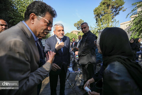 آیین تشییع پیکر محمد میرشکرایی، مردم‌شناس، پژوهشگر پیشکسوت و چهره ماندگار میراث‌فرهنگی کشور با حضور وزیر میراث‌فرهنگی