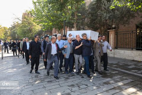 آیین تشییع پیکر محمد میرشکرایی، مردم‌شناس، پژوهشگر پیشکسوت و چهره ماندگار میراث‌فرهنگی کشور با حضور وزیر میراث‌فرهنگی