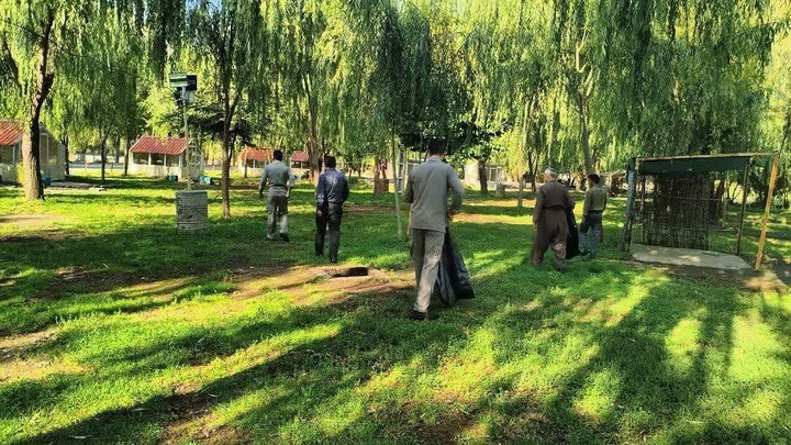 پاکسازی تفرجگاه بادین‌آباد پیرانشهر همزمان با هفته گردشگری