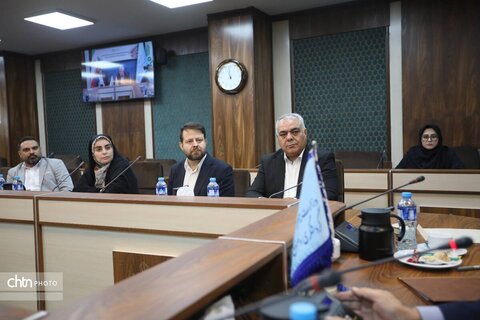 گزارش تصویری انعقاد تفاهم‌نامه همکاری میان معاونت صنایع‌دستی و هنرهای سنتی و شرکت فروشگاه‌های زنجیره‌ای رفاه