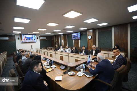 گزارش تصویری انعقاد تفاهم‌نامه همکاری میان معاونت صنایع‌دستی و هنرهای سنتی و شرکت فروشگاه‌های زنجیره‌ای رفاه