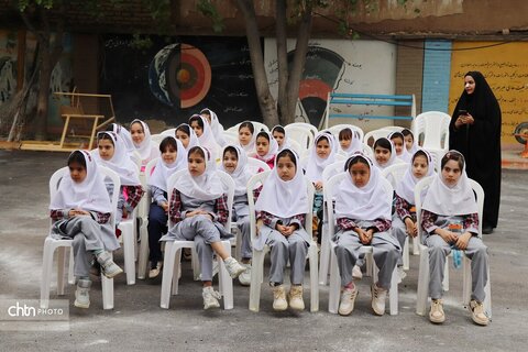 نواختن زنگ مهر گردشگری