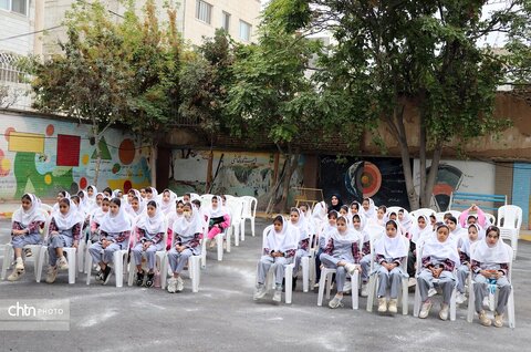 نواختن زنگ مهر گردشگری
