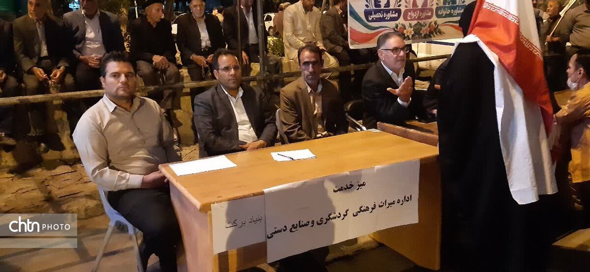 میز خدمت فرصتی برای پاسخگویی مستقیم به مطالبات مردم است