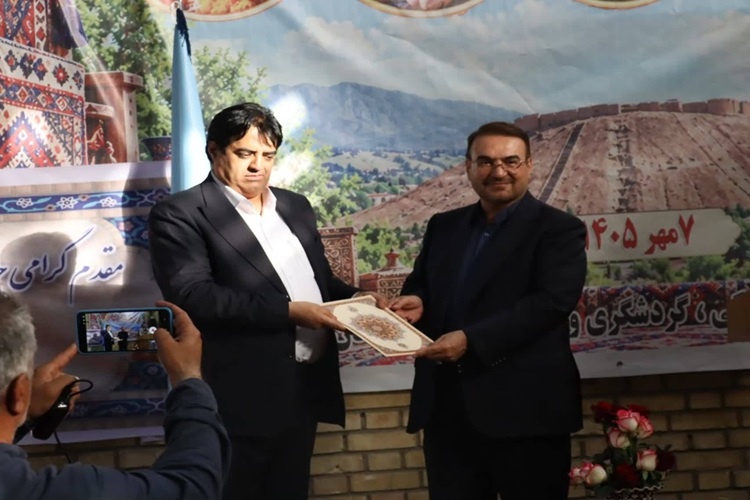 سفره فرهنگ و هنر در نظرآباد پهن شد/ تجلیل از رئیس برتر میراث فرهنگی البرز