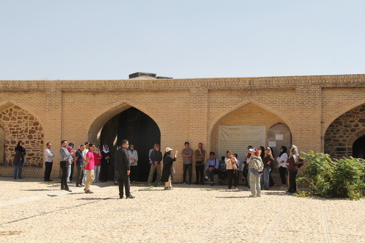 آشناسازی
