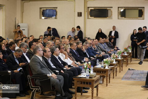 آئین نکوداشت هفته گردشگری و تجلیل از پیشکسوتان و فعالان این حوزه در اصفهان
