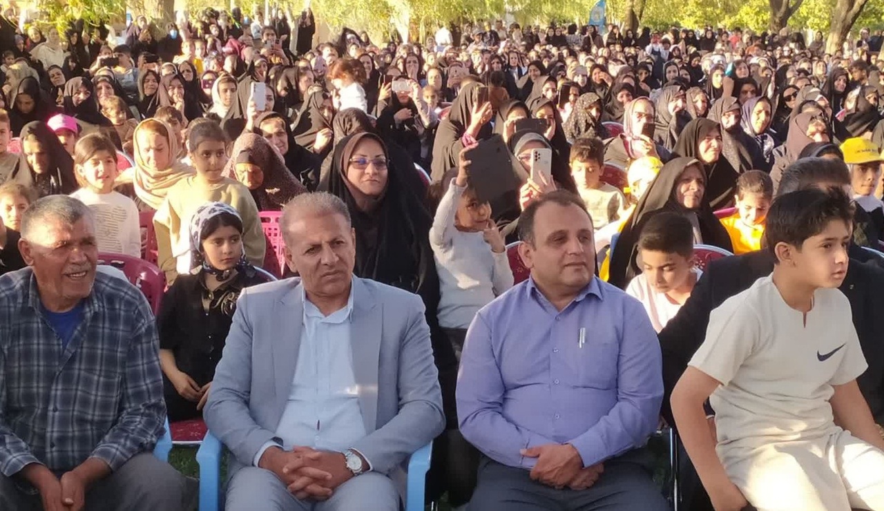 برداشت انگور چهارمحال و بختیاری از جاذبه‌های گردشگری در پاییز است