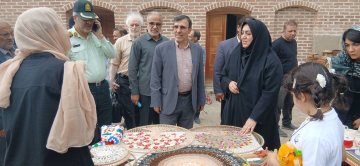 سه‌شنبه‌بازار صنایع‌دستی شرق مازندران در چشمه عمارت برپا شد