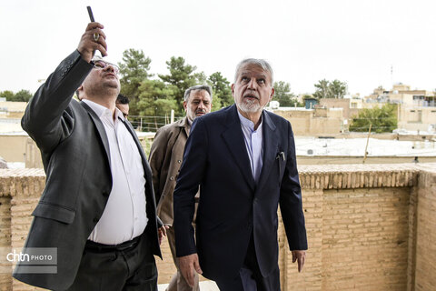 سفر نیم روزه وزیر میراث فرهنگی به اصفهان