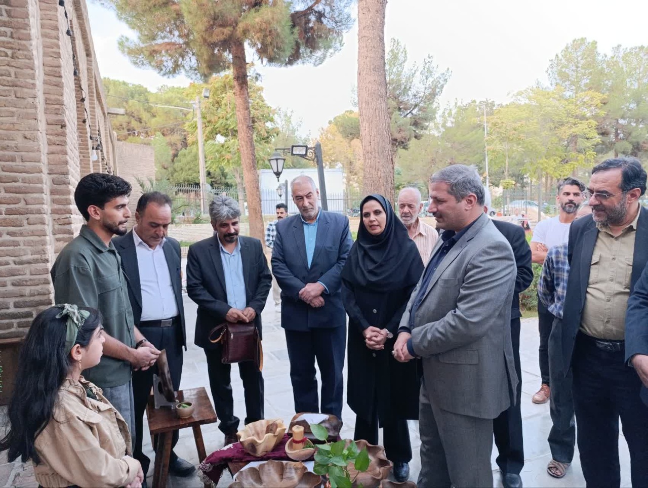 نمایشگاه صنایع‌دستی همزمان با هفته گردشگری در سبزوار گشایش یافت