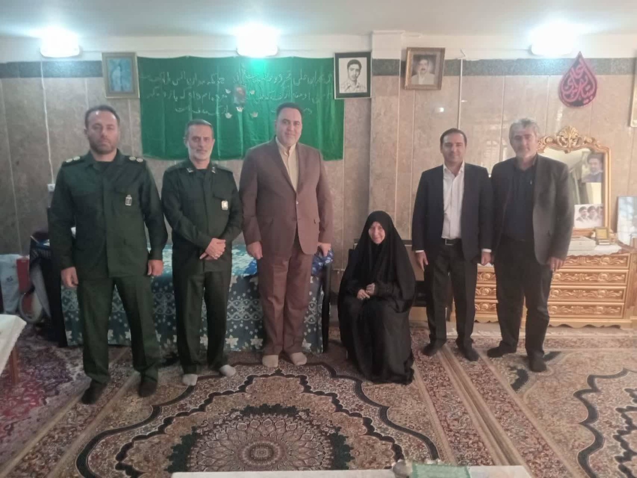 دیدار مسئولان میراث‌فرهنگی دماوند با خانواده‌های شهدا و ایثارگران
