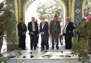 قائم‌مقام وزیر و معاون میراث‌فرهنگی وارد شهر قلمدان‌های مرصّع شد