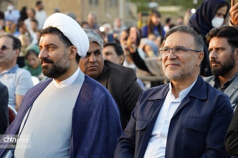 شانزدهمین جشنواره شیره‌پزی مانیزان برگزار شد