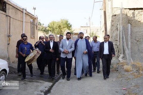 شانزدهمین جشنواره شیره‌پزی مانیزان برگزار شد