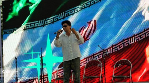 شانزدهمین جشنواره شیره‌پزی مانیزان برگزار شد