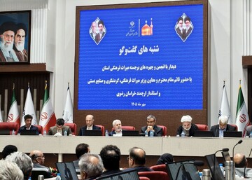 دارابی: میراث‌فرهنگی را باید با کمک تشکل‌های مردمی ارتقا دهیم و بر صدر بنشانیم