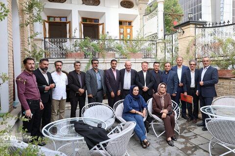 نشست با انجمن وتشکل های گردشگری