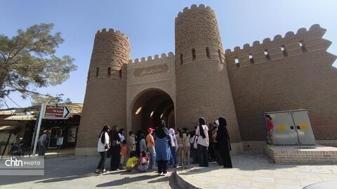 وقتی تاریخ، هم‌بازی کودکان اردکان شد