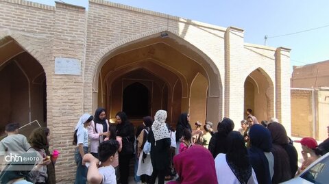 وقتی تاریخ، هم‌بازی کودکان اردکان شد