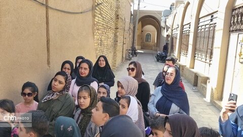وقتی تاریخ، هم‌بازی کودکان اردکان شد