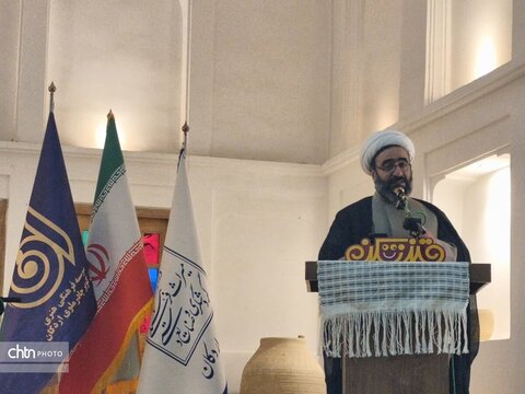 وقتی بادگیر و قنات سوژه طنز شدند؛ شب شعر متفاوت در خانه تاریخی تقدیری اردکان