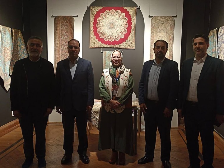 درخشش هنرهای سنتی یزد در هفته فرهنگی ایران در روسیه