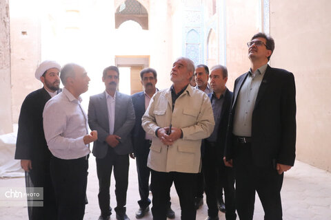پیگیری تسریع در مرمت بناهای تاریخی بافت یزد در بازدید نماینده مردم