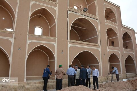 پیگیری تسریع در مرمت بناهای تاریخی بافت یزد در بازدید نماینده مردم