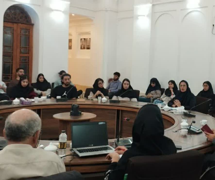 بررسی طرح مرمت و باز کاربری حمام تاریخی نصرآباد با رویکرد ایجاد موزه زمان و زندگی