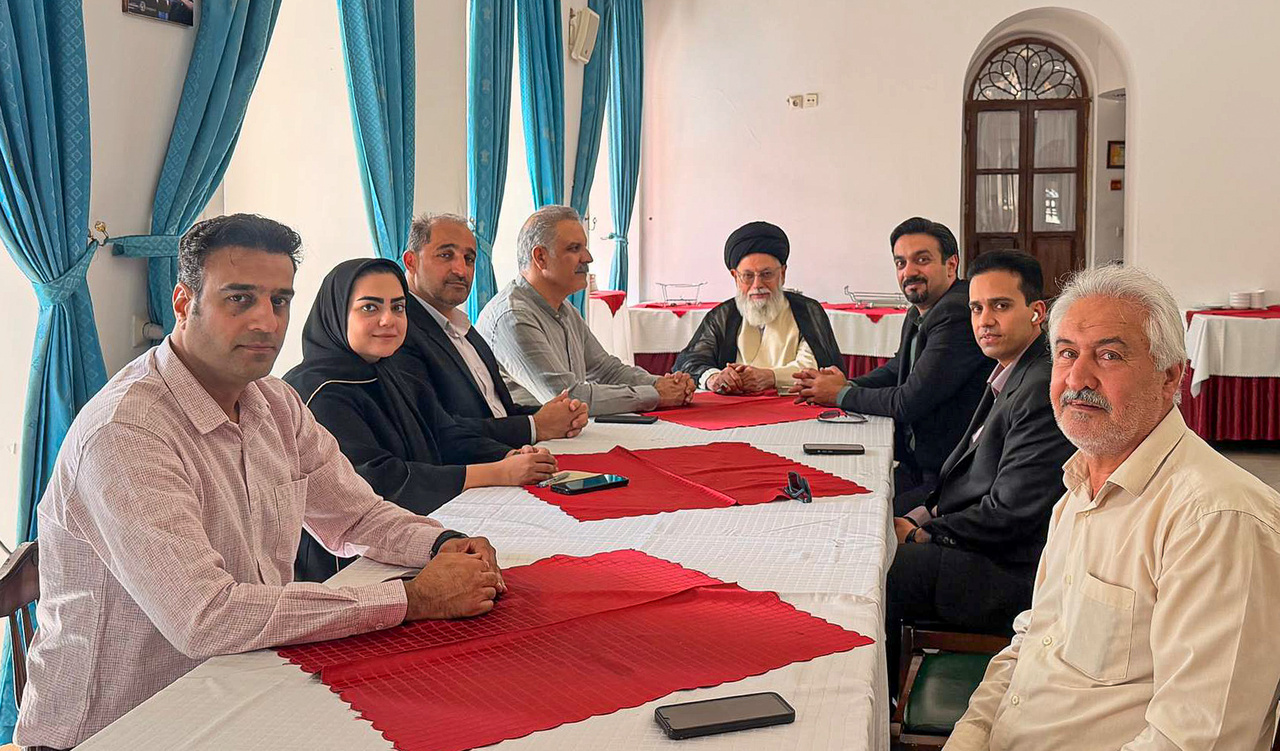 دیدار فعالان گردشگری یزد با امامجمعه بخش مرکزی