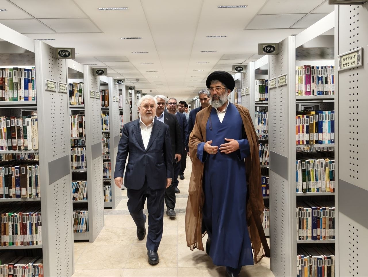 بازدید قائم‌مقام وزیر و معاون میراث‌فرهنگی کشور از مرکز اسناد آستان قدس رضوی