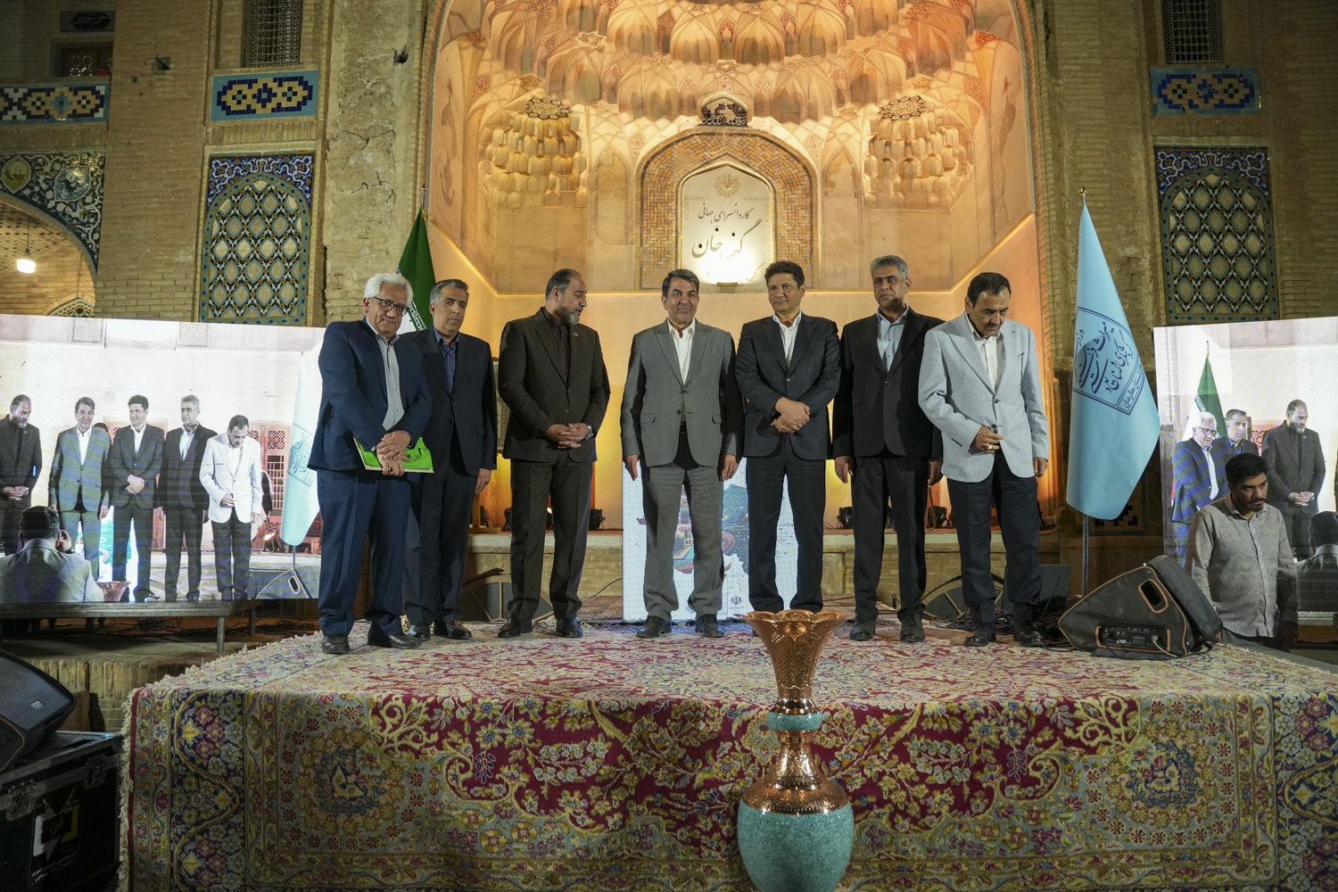 آیین پاسداشت هفته گردشگری در کرمان برگزار شد