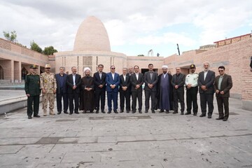بازدید استاندار آذربایجان‌غربی از روند تکمیل بارگاه شمس تبریزی خوی