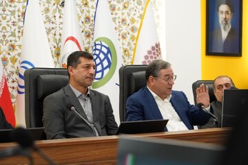 بارگاه شمس تبریزی به مقصد ملی گردشگری عرفانی تبدیل می‌شود/ نقش‌آفرینی ویژه وزیر میراث‌فرهنگی در احیای هویت فرهنگی خوی