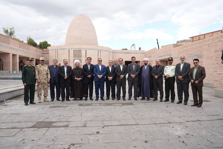 بازدید استاندار آذربایجان‌غربی از روند تکمیل بارگاه شمس تبریزی خوی