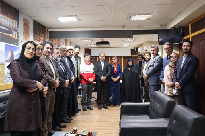 گذار به گردشگری هوشمند و بازطراحی الگوهای سنتی گردشگری با تکیه بر فناوری‌های نوین و مشارکت تشکل‌های مردم‌نهاد