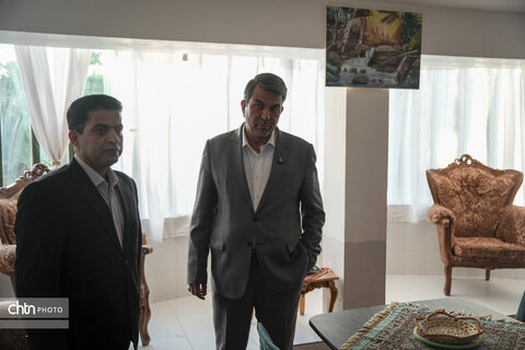 افتتاح