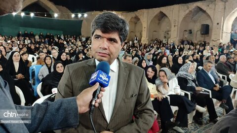 برپایی نخستین جشنواره بزرگ برداشت سیب در روستای رباط سفید با حضور معاون استاندار و فرماندار شهرستان مشهد