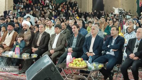 برپایی نخستین جشنواره بزرگ برداشت سیب در روستای رباط سفید با حضور معاون استاندار و فرماندار شهرستان مشهد