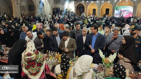 برپایی نخستین جشنواره بزرگ برداشت سیب در روستای رباط سفید با حضور معاون استاندار و فرماندار شهرستان مشهد