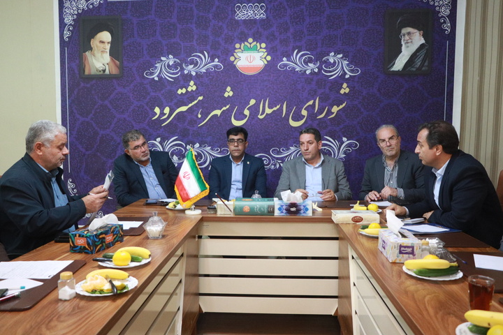 هویت تمدنی هشترود با وجود قلعه ضحاک ظرفیت معرفی در سطح فراملی دارد/ برای فعال‌سازی ظرفیت‌های گردشگری هشترود باید مسیر سرمایه‌گذاری و همکاری دستگاه‌ها هموار شود