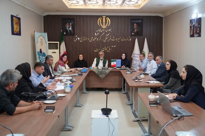 گام نخست آذربایجان غربی برای نهادینه‌سازی صنایع‌دستی با تشکیل کارگروه تشکل‌های حرفه‌ای